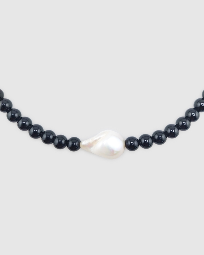 Miz Casa & Co Aster Necklace Black