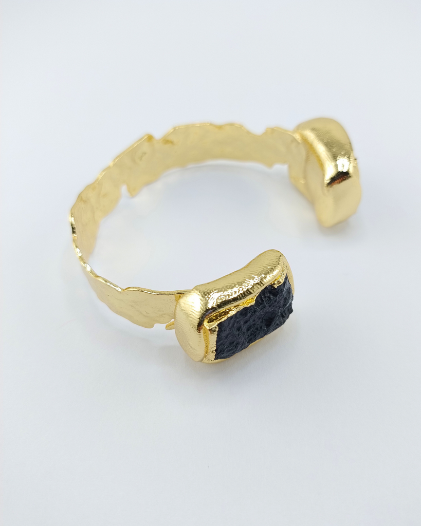 Miz Casa & Co Aurana Cuff Gold Black