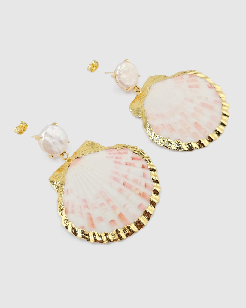 Miz Casa & Co Sereia Shell Earrings White Pink