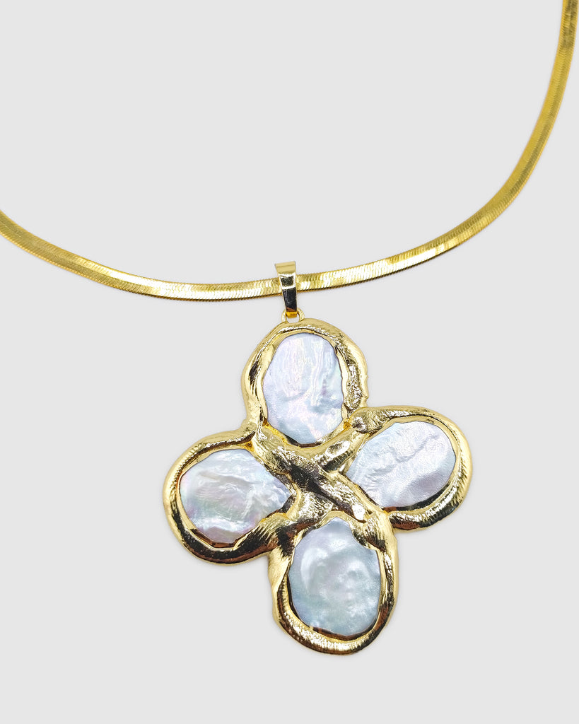 Miz Casa & Co Valoria Pearl Necklace