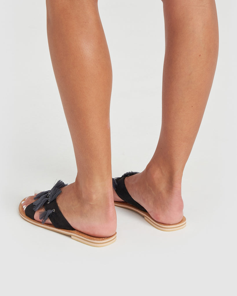 Miz Casa & Co Sandbar Sandals Black