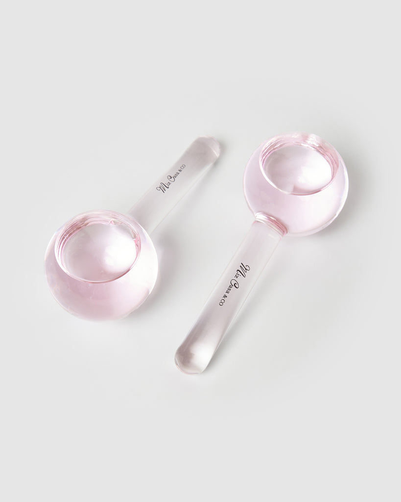Miz Casa & Co Ice Facial Roller Pink