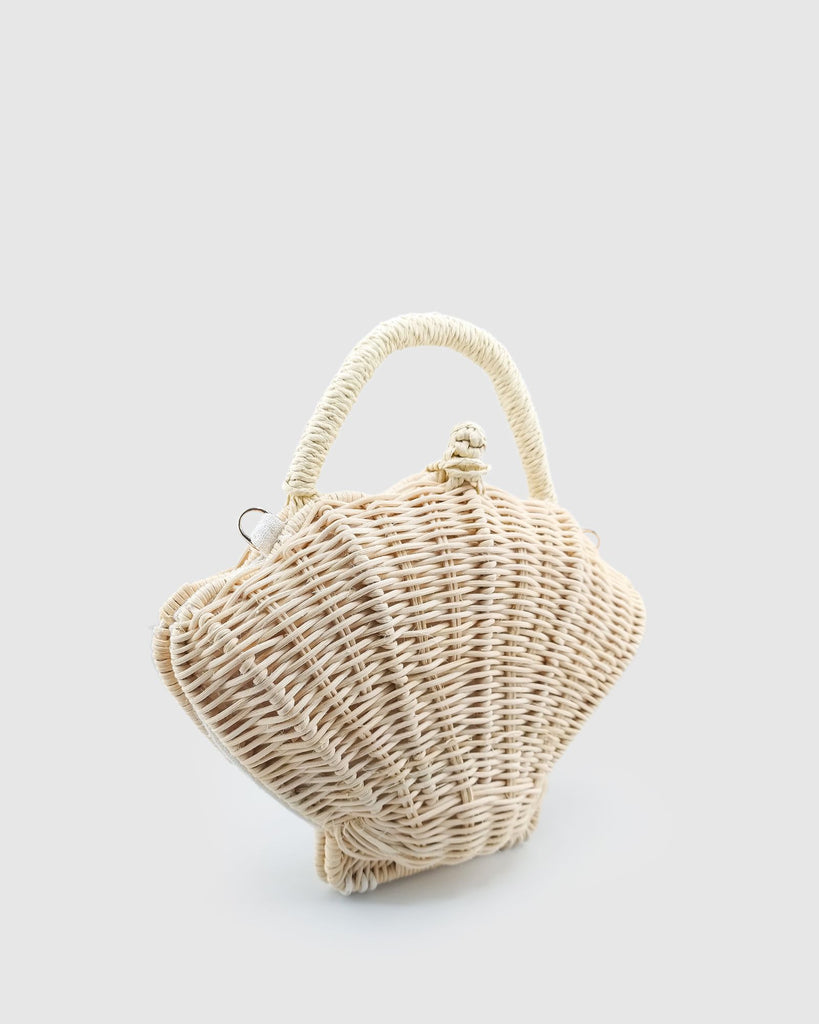 Miz Casa & Co Shell Clutch Woven Bag Natural