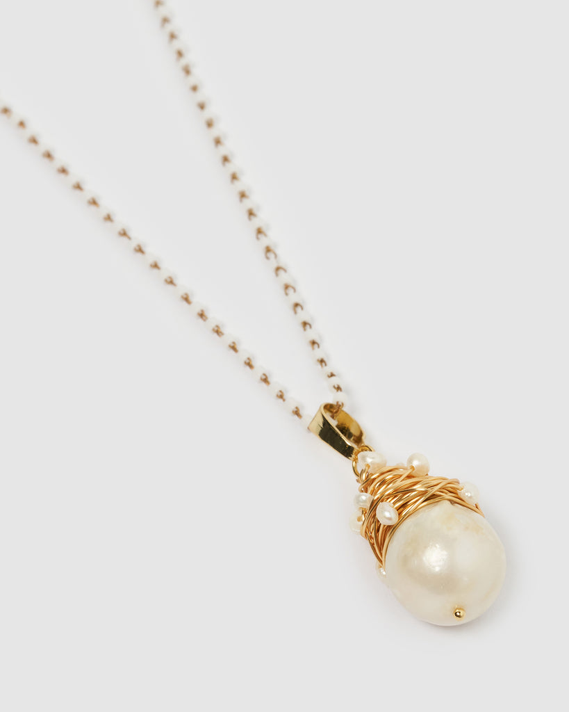 Miz Casa & Co Kelsey Necklace White Pearl