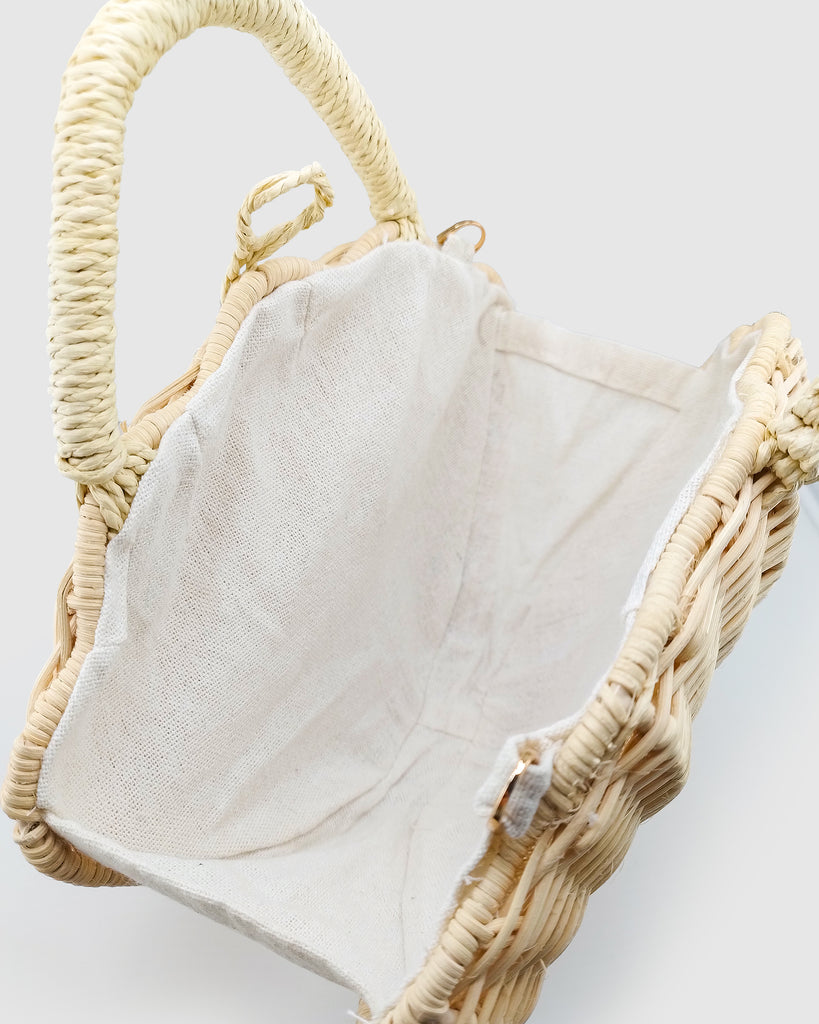 Miz Casa & Co Shell Clutch Woven Bag Natural