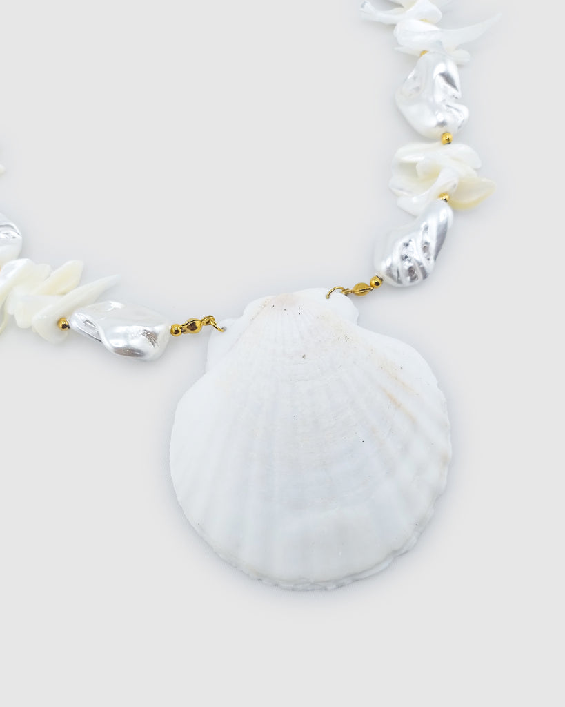 Miz Casa & Co Calinda Necklace White