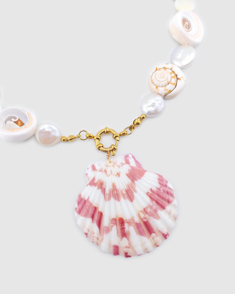 Miz Casa & Co Sereia Shell Necklace White/Pink