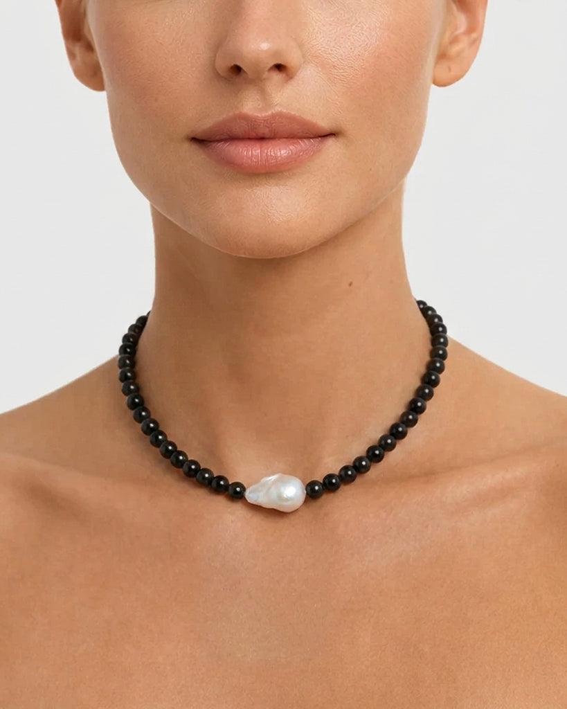 Miz Casa & Co Aster Necklace Black