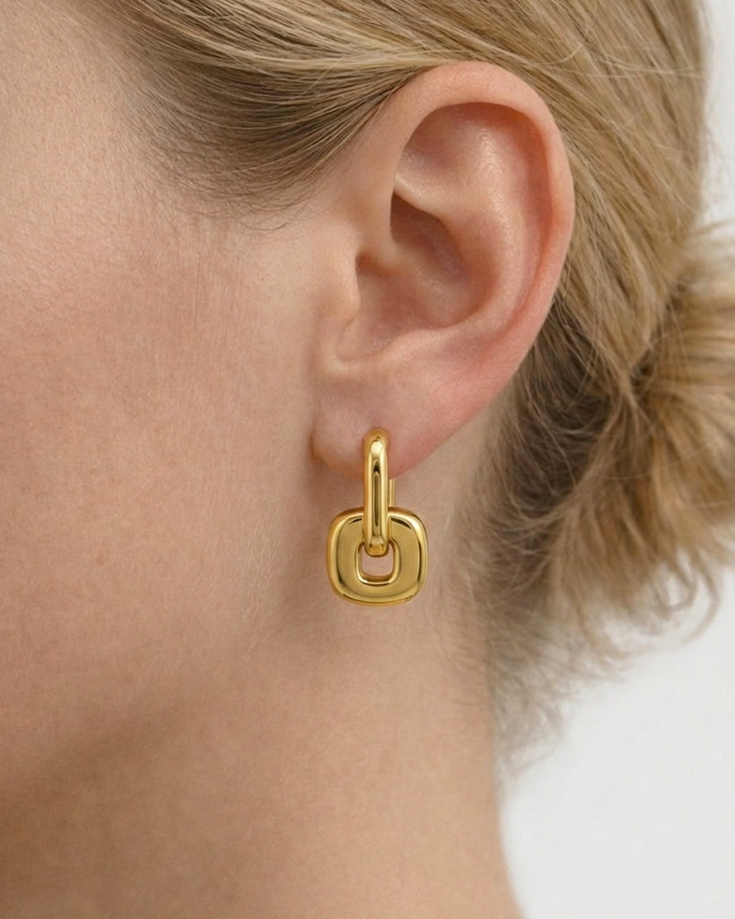 Miz Casa & Co Linked Chain Huggie Earrings Gold