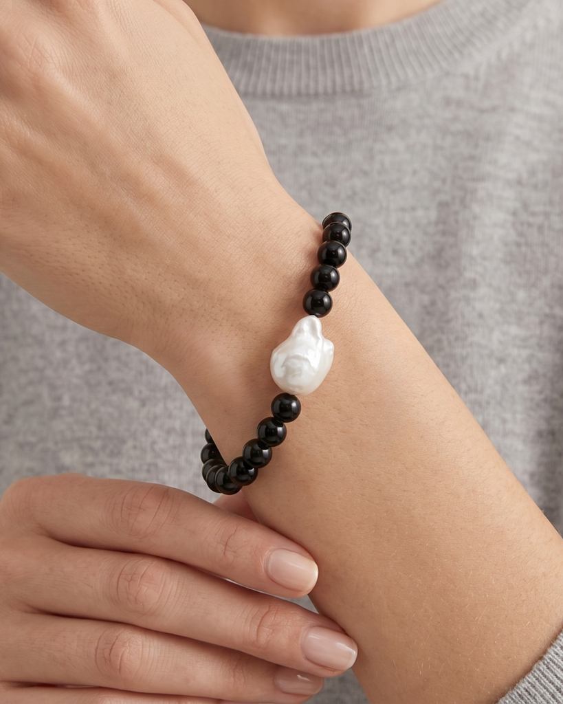 Miz Casa & Co Aster Bracelet Black