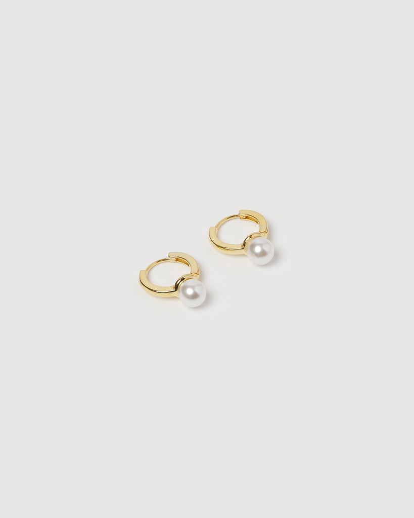 Miz Casa & Co Daisy Mini Huggie Earring Gold Pearl