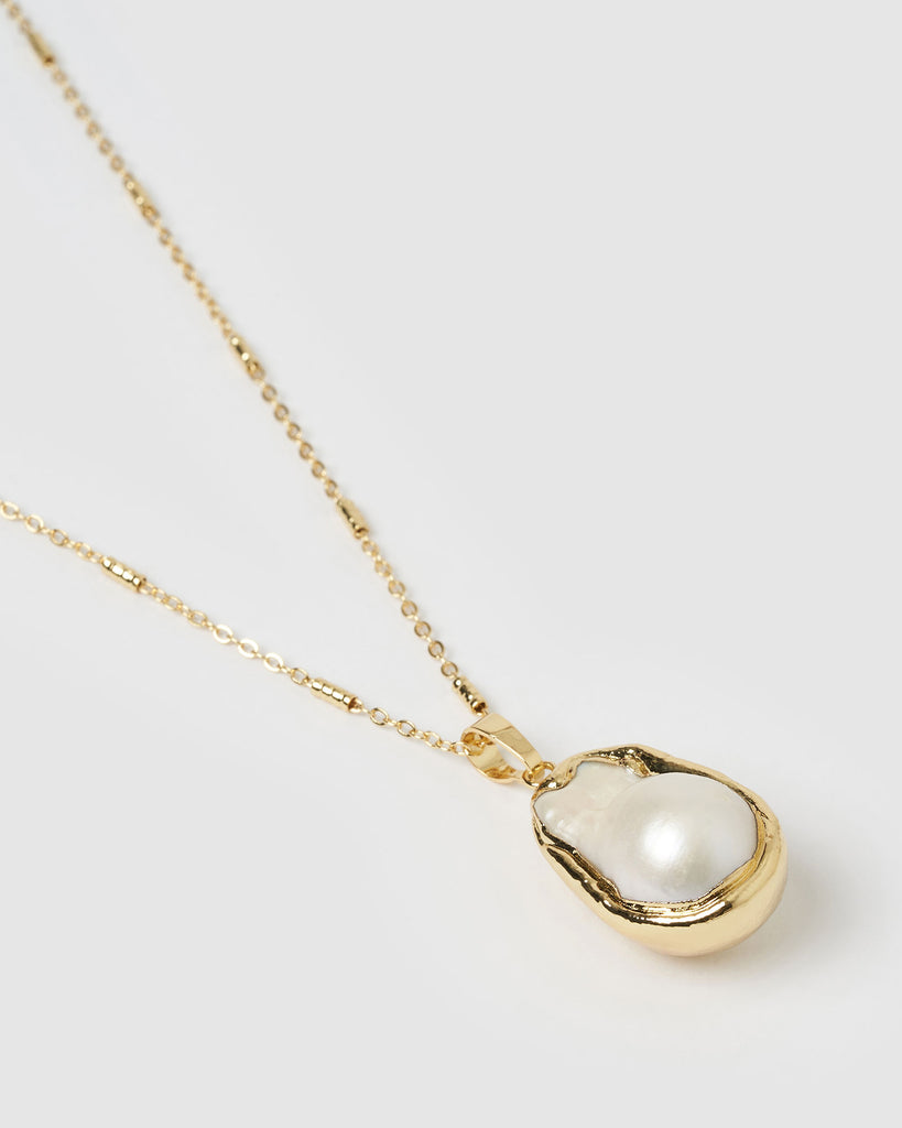 Miz Casa & Co Olivia Pearl Necklace Gold