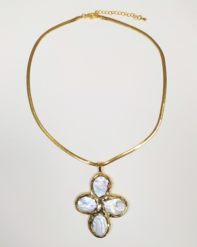 Miz Casa & Co Flora Necklace White