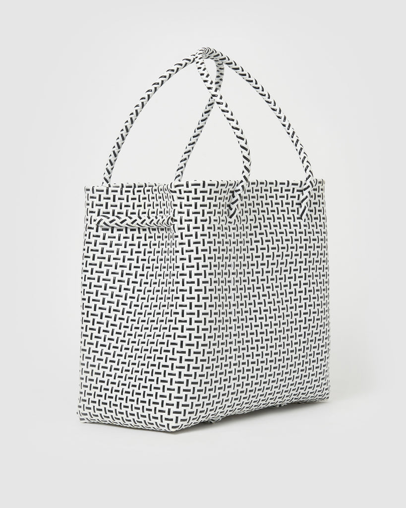 Miz Casa & Co Sky Bag Black and White