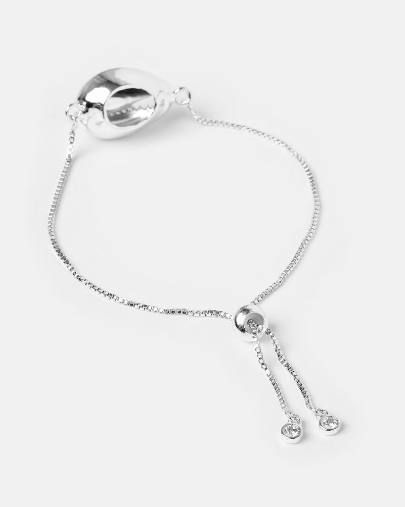 Miz Casa & Co Cowrie Kiss Simple Bracelet Silver