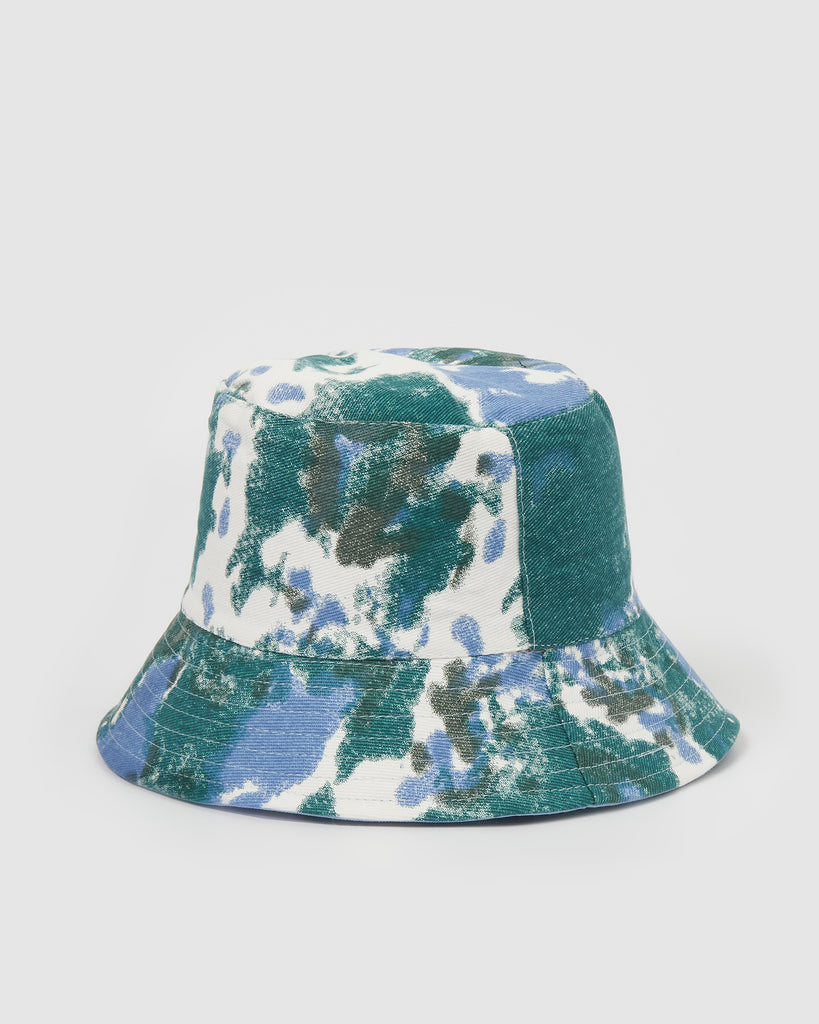 Miz Casa & Co Kailani Bucket Hat Blue Green Tie Dye