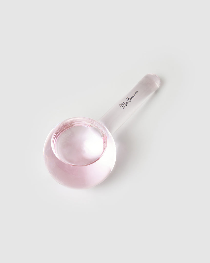 Miz Casa & Co Ice Facial Roller Pink