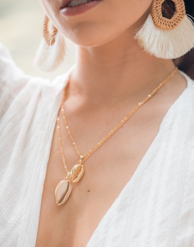 Miz Casa & Co Cowrie Kiss Necklace Gold